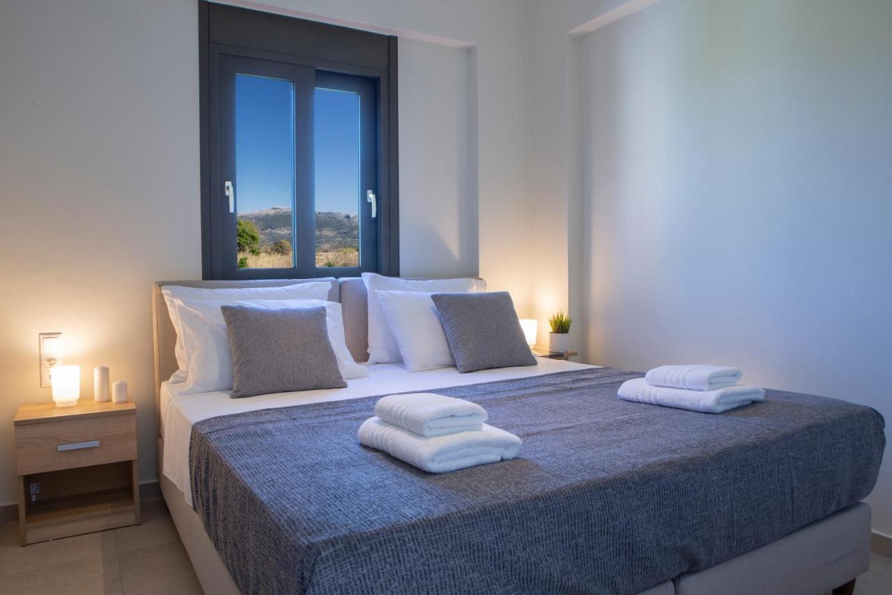 Amelie'S Luxe Apartments Kalligoni ภายนอก รูปภาพ