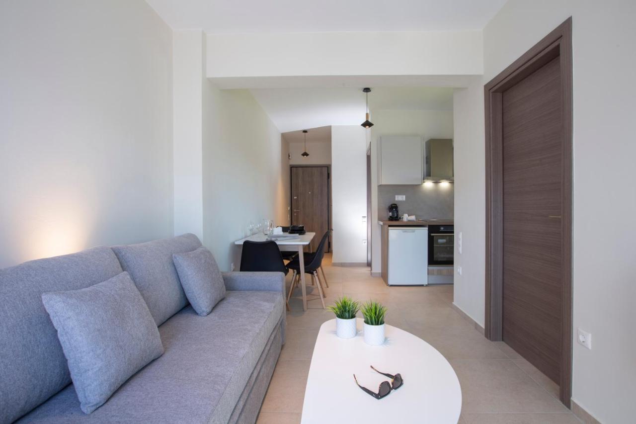 Amelie'S Luxe Apartments Kalligoni ภายนอก รูปภาพ